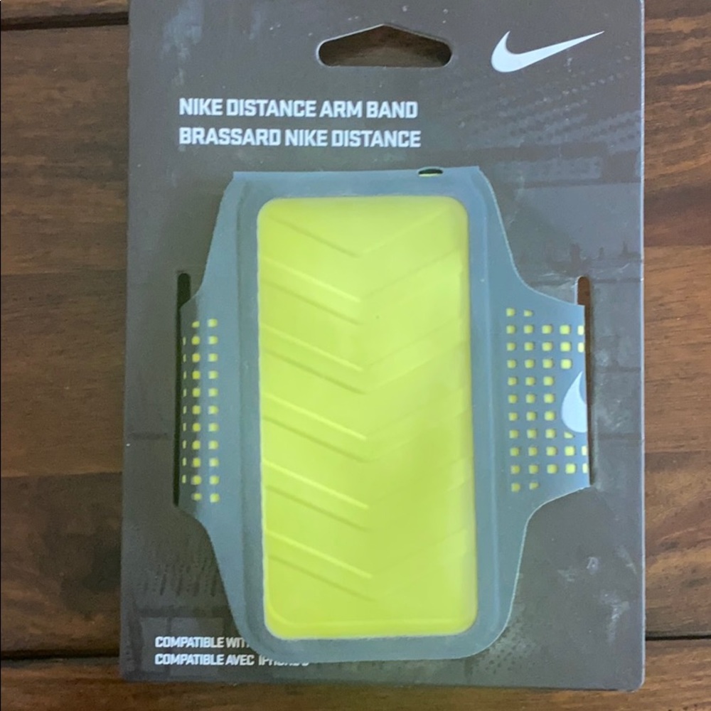 Nike Distance Arm Band  for IPhone 6 brand new